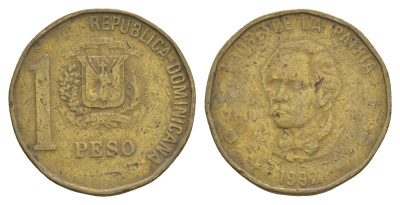 Доминиканы (Доминиканская Республика) 1 песо 1992 KM 80 латунь 4646-223