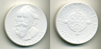 Европа медаль ND 150 лет ордену Pour Le Merite (голубой макс), Иоганнес Брамс  фарфор  UNC  11-145-22