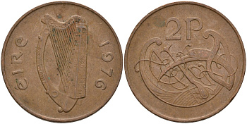 Ирландия 2 пенса 1976 виньетка в виде стилизованной птицы из второй библии Карла II Лысого KM 21 бронза 4144-945