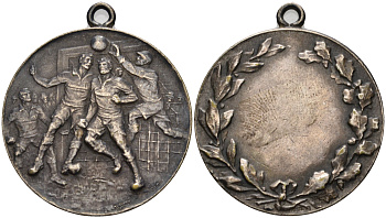 Германия медаль ND футбол, атака на ворота, с ушком для ношения. диаметр 30 мм. вес 10,9 гр. 1095-9-42