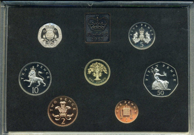 Великобритания набор из 7 монет 1987 в пластике, с сертификатом, в оригинальной коробке Spink PS 39 PROOF 5-6-4-5