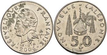 Французская Новая Каледония 50 франков 2006 хижина среди сосен и пальм, (IEOM) KM 13a, Schoen 15a, Lec 128i медно-никель 4144-721