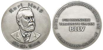 ФРГ медаль ND Мюнхен, Бавария, за особые заслуги учителя,  от ассоциации учителей BLLV Мюнхена, диаметр 75 мм., портрет Карла Гейзе 27.12.1861  белый металл    8-1-07-10