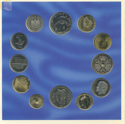 Европа набор из 12 доевровых монет разных стран 1990-1992 в оригинальном буклете UNC 7-4-67