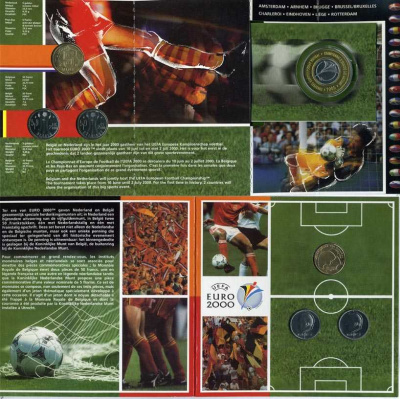 Бельгия набор из 3 монет + жетон 2000 Belgie-Belgique + 5 гульденов Нидерланды 2000 год, чемпионат мира по футболу, FIFA, в оригинальном картонном буклете KM MS 12 BUNC 6-5-3-17