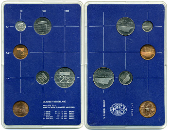 Нидерланды официальный набор из 5 монет + жетон мондвора 1982 в пластике UNC 7-4-2-44