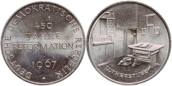 ГДР МЕДАЛЬ 1967 450 ЛЕТ РЕФОРМАЦИИ, КАБИНЕТ В ВАРТБУРГЕ, 26,5 мм, 8,9 гр Slg. Whiting 925, Schnell 400 серебро UNC 3896-112