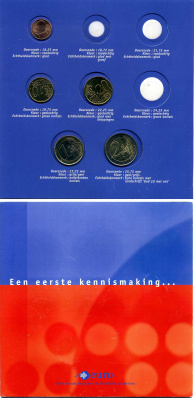 Нидерланды евронабор из 5 монет 1, 10, 20, евроцентов, 1 И 2 евро, в картонном буклете UNC 5-4-4-25