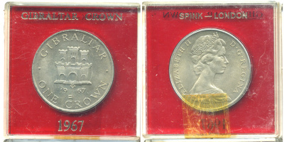 Гибралтар 1 крона 1967 Елизавета II (1952-2022), старый замок, в оригинальной пластиковой коробке, первый год чекана KM 4 медно-никель UNC 6-6-1-13