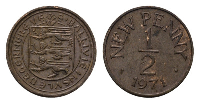 Гернси 1/2 нового пенни 1971 Елизавета II (1952-2022), герб KM 20 бронза 4682-463