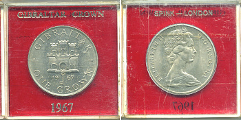 Гибралтар 1 крона 1967 Елизавета II (1952-2022), старый замок, в оригинальной пластиковой коробке, первый год чекана KM 4 медно-никель UNC 6-6-1-8