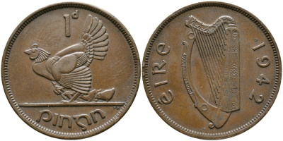 ИРЛАНДИЯ 1 ПЕННИ 1942 КУРИЦА С ЦЫПЛЯТАМИ KM 11 бронза 32-134
