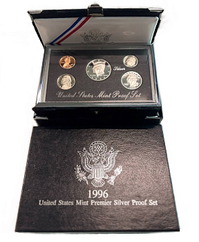 США официальный набор из 5 монет, в престижной упаковке 1996 S, Джон Кеннеди, в твердом пластике, Premier Silver Proof Set KM PS 188 серебро  PROOF  14-01-02-14