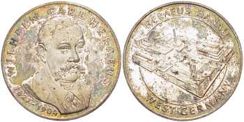 ГЕРМАНИЯ МЕДАЛЬ ND ВИЛЬГЕЛЬМ КАРЛ ХЕРЕУС (1827-1904), ОСНОВАТЕЛЬ КОМПАНИИ HERAEUS В ЗАПАДНОЙ ГЕРМАНИИ, ДИАМЕТР 35 ММ. серебро 4527-631