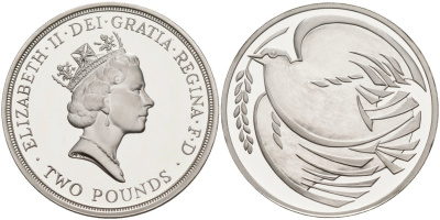 Великобритания 2 фунта 1995 Елизавета II (1952-2022), 50 лет окончанию Второй Мировой Войны, сертификат, в коробке KM 970а, Spink 4315 (K5) серебро PROOF 00-00