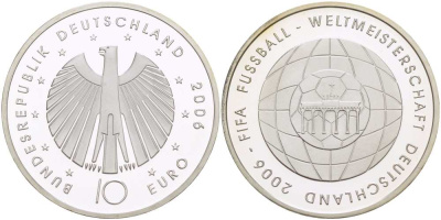 ФРГ 10 евро 2006 чемпионат мира по футболу в Германии 2006 года, футбольный мяч на фоне глобуса KM 249, DE.S 10.25 серебро PROOF 1085-5-64