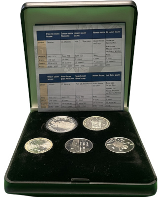 Нидерланды набор из 4 монет + медаль 1929-2001 история нидерландского гульдена, в оригинальной коробке, с сертификатом 7-5-5-08