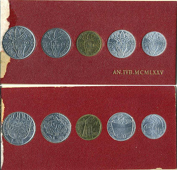 Ватикан набор из 5 монет 1975 5, 10, 20, 50, 100 лир, в оригинальном буклете KM MSA80 (KM 126-130) UNC 5-4-3-32