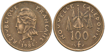 Французская Новая Каледония 100 франков 1984 хижина среди сосен и пальм, (IEOM) KM 15, Schoen 16, Lec 134 никель латунь 4137-732