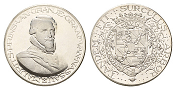 Нидерланды медаль из серии история Нидерландов - Мориц Оранский - прниц (Штатгальтер) Нидерландов первая половина XX века Tandem fit surculus arbor (В конечном итоге из сучка вырастает дерево), диаметр 25 мм, вес 7,6 гр серебро PROOF 4671-1131