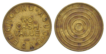 США игровой жетон ASUC Underground University of California диаметр 22 мм, вес 5,2 гр латунь 4656-455