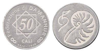 Италия, Даманхура 50 кали 1989 Федерация Даманхура — это коммуна, экопоселение и духовное сообщество, расположенное в регионе Пьемонт на севере Италии, примерно в 50 км к северу от города Турин. Монета является платежным средством данной коммуны X 25 медн