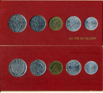 Ватикан набор из 5 монет 1975 5, 10, 20, 50, 100 лир, в оригинальном буклете KM MSA80 (KM 126-130) UNC 5-4-3-31