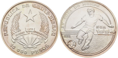 Гвинея-Биссау 10000 песо 1991 чемпионат мира по футболу в США 1994 года KM 29 серебро BUNC 00-00