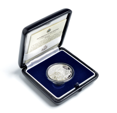 Сан-Марино 10 евро 2010 200 лет со дня рождения Роберта Шумана, коробка, сертификат KM NEW серебро PROOF 00-00