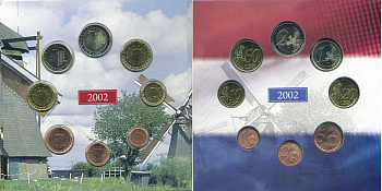 НИДЕРЛАНДЫ НАБОР ИЗ 3 ЕВРОНАБОРОВ ПО 8 МОНЕТ 2002-2004 ОРИГИНАЛЬНЫЙ ОФИЦИАЛЬНЫЙ НАБОР ИЗ ТРЕХ ЕВРОНАБОРОВ, В КАРТОННОМ БУКЛЕТЕ UNC 5-6-4