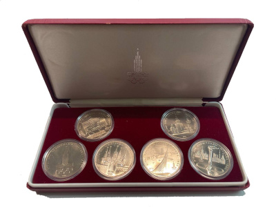 СССР набор из 6 монет (1 рубль) 1977-1980 Олимпиада 80, полный комплект (эмблема, Кремль, спутник, МГУ, факел, Долгорукий), в оригинальной коробке с сертификатом KM 144, 153.1, 164, 165, 177, 178 медь никель цинк BU 6-5-3-07