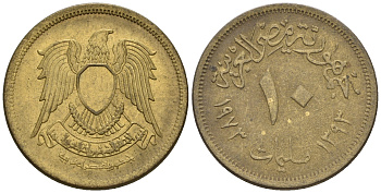 Египет 10 миллимов 1973 АН 1393, орел со щитом на груди KM 435 латунь 60-1252