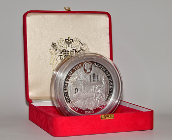 Сьерра-Леоне 500 долларов 2001 100 лет со дня смерти королевы Виктории, тираж 500 экземпляров, вес 3 килограмма серебро PROOF 5-3-1