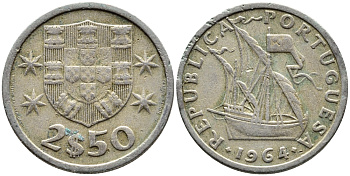 Португалия 2,5 эскудо 1964 парусник KM 590 медно-никель 41-827