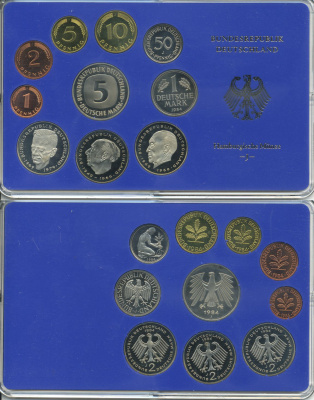 ФРГ НАБОР ИЗ 9 МОНЕТ 1983 J ОФИЦИАЛЬНЫЙ НАБОР В ПЛАСТИКЕ PROOF 00-00