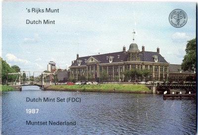 Нидерланды набор из 5 монет 1987 буклет, плюс жетон монетного двора    UNC  1-6-2-22