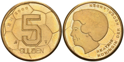 Нидерланды 5 гульденов 2000 Беатрикс (1980-2013), чемпионат мира по футболу 2000 года в Нидерландах KM 231 никель плакированная латунью 4141-136