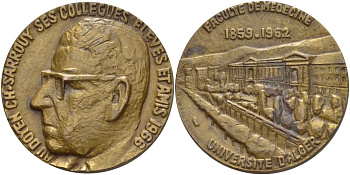 Франция медаль 1966 Алжирский университет, медицинский факультет (1859-1962), франкоязычному педиатру от коллег и друзей, медальер A.AUGISE & Y. REGNIER, диаметр 59 мм.  бронза    1089-2-32