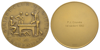 Нидерланды медаль "Бильярдного клуба в де Витте" 1991 членство в клубе с 1962 года, в футляре, диаметр 60 мм, вес 83,9 гр томпак 8-2-01-70