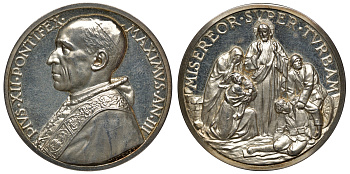 Ватикан медаль 1939-1958 Пий XII, MISEREOR SUPER TURBAM - сострадание к людям 44,0 мм, 24,9 гр серебро UNC 1090-4-33