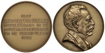 НИДЕРЛАНДЫ МЕДАЛЬ 1936 ЛЕОПОЛЬД ВАН ИТАЛИ ПРОФЕССОР ФАРМАКОЛОГИИ, 1907-1936, ДИАМЕТР 40 ММ., ВЕС 28,61 ГР., В ОРИГИНАЛЬНОЙ КОРОБКЕ бронза UNC 1079-3-22