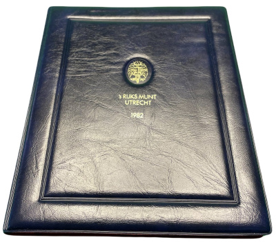 Нидерланды госнабор из 5 монет + жетон 1982 медно-никель PROOF 7-5-1-27