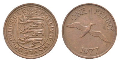 Гернси 1 пенни 1977 Елизавета II (1952-2022), северная олуша в полете KM 27 бронза 4702-748