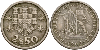 Португалия 2,5 эскудо 1969 парусник KM 590 медно-никель 4189-925