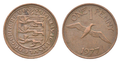 Гернси 1 пенни 1977 Елизавета II (1952-2022), северная олуша в полете KM 27 бронза 4702-753