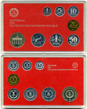 ГДР официальный набор из 8 монет включая 5 марок Бранденбургские ворота 1984 тираж 3015 экземпляров, твердый пластик KM PS 5 PROOF 4-3-5-25