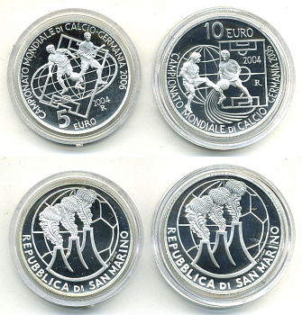 САН-МАРИНО НАБОР 5 ЕВРО + 10 ЕВРО 2004 ЧЕМПИОНАТ МИРА ПО ФУТБОЛУ В ГЕРМАНИИ 2006 ГОДА, В ОРИГИНАЛЬНОЙ КОРОБКЕ С СЕРТИФИКАТОМ KM 463, KM 462 серебро PROOF 00-00