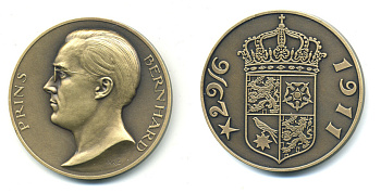 НИДЕРЛАНДЫ МЕДАЛЬ ND 29 ИЮНЯ 1911 РОЖДЕНИЕ ПРИНЦА БЕРНАРДА бронза UNC 1079-3-32