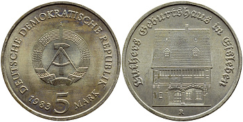 ГДР 5 марок 1983 А, Мартин Лютер, дом рождения в Айслебене KM 90, J. 1590 медно-никель aUNC 3897-1114