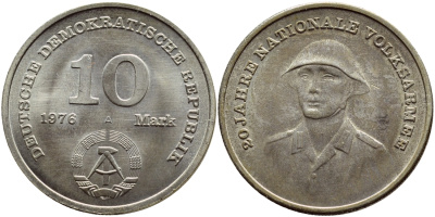 ГДР 10 марок 1976 А, 20 лет национальной народной армии KM 61, J. 1560 медно-никель UNC 4379-1234